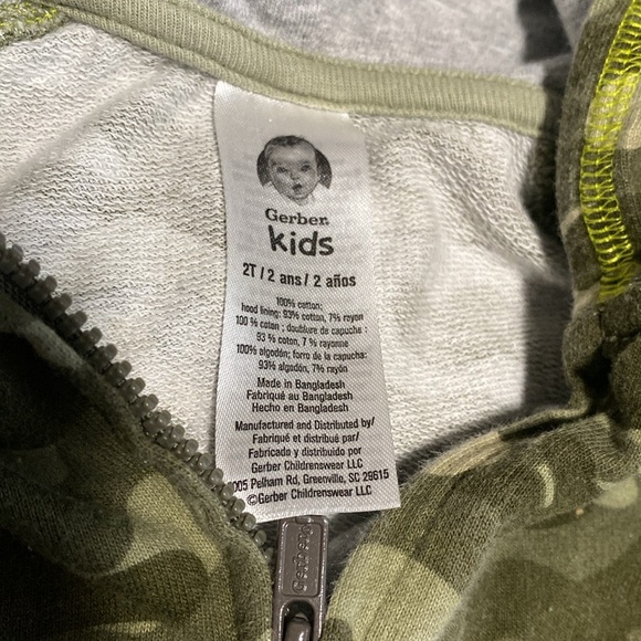 2T Camo Zip Up Hoodie - Picture 4 of 5